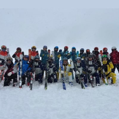 阪大基礎スキー部ユングフラウです⛷ 部員募集中! お気軽にDMどうぞ インスタ:https://t.co/Lis0E70i8n 質問箱:https://t.co/ICLwA7omv5 LINE:https://t.co/jqe9LbXWNU