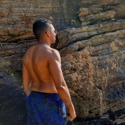 24y – Macaé, RJ –💍 19/12/2020 (@carolinanolaxco)