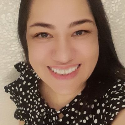 AlineADiva's profile picture. para-raio de doido e coach de treta