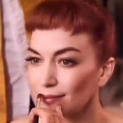 erasertweet's profile picture. just a girl. mark s girl father 2026 agenda. David lynch? eng/spa