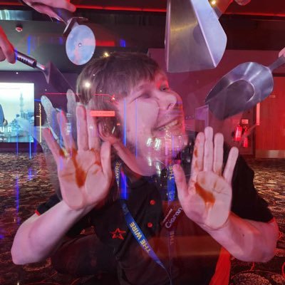 Ciaran (32) film fanatic,gamer,Batman fan,music lover,Marvel Fan,DC Fan,F1 fan,Wire fan,Man United Fan,Philadelphia Eagles fan loves all my friends and family
