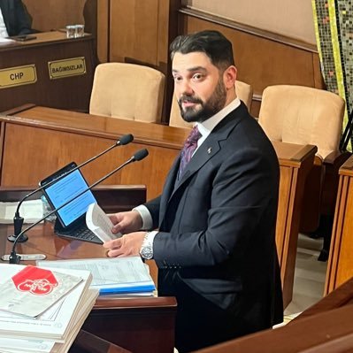 mcanerdundar's profile picture. Sade vatandaş, kendi halinde avukat