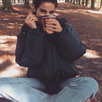 انا التي لامست هامتي النجمات وتدور بين يدي الكواكب ❤️😍❤️