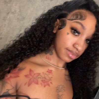 dai$ia π Profile