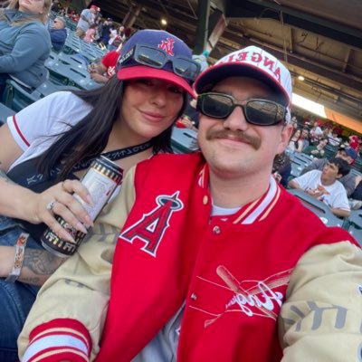 basedhoood's profile picture. 