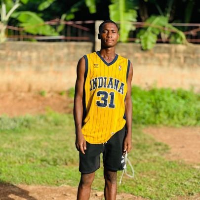 student athlete _football ⚽🙏_Gaming🕹️_Art💫_MANCHESTER UNITED ♥️_adebusayoaliyu@gmail.com_