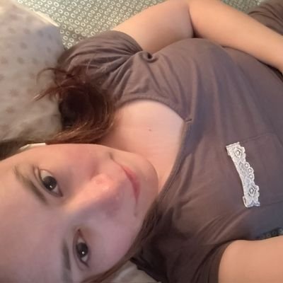 donotopen289411's profile picture. Please follow