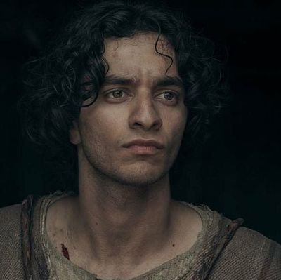 KareeghA's profile picture. Manouche| 22 ans 🇫🇷| Catholique ✝️
M1 MEEF Histoire-Geo | Prince de Gitanie et de Louisiane| Amoureux de l'Empire Perse