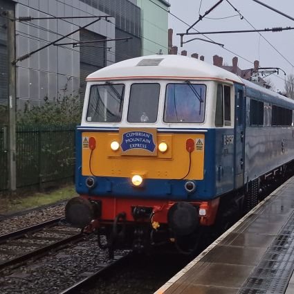 19 - She/Her - Professional Anorak - Volunteer @eastlancsrly - All views are my own
