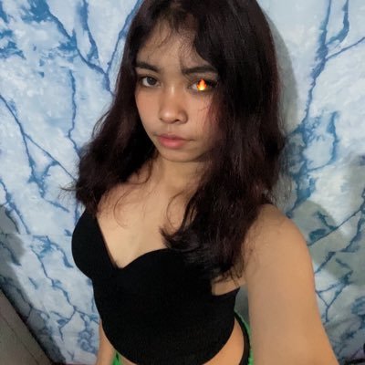 yenniessy's profile picture. 