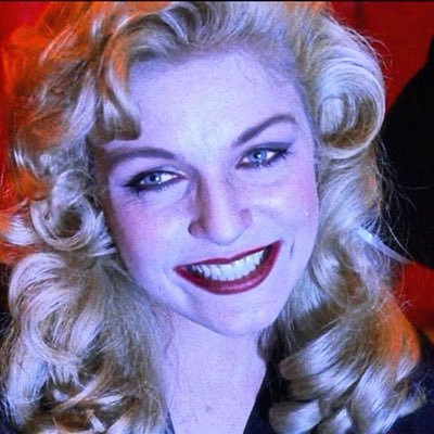 bissexual não binário gouine hipster orbit laura palmer comunista pokefã e fora do meio
