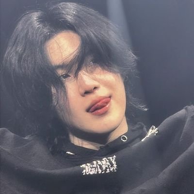 - 𝑨𝒓𝒎𝒚𝒍𝒆𝒈𝒈𝒐 - / 🏳️‍🌈 / -  Dancer