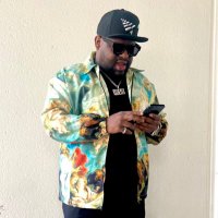 Mr. I Break Hits (@djthakidquest) 's Twitter Profile