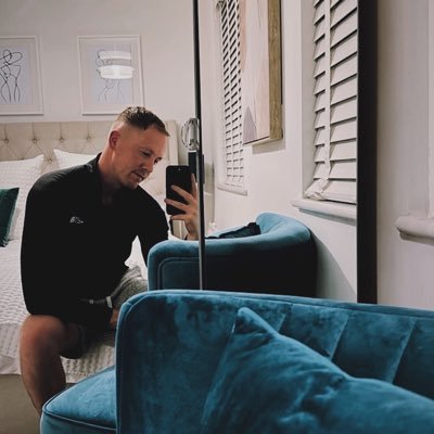 YorkieDavis's profile picture. 🛩️ Airside Management 🏳️‍🌈