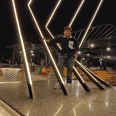 MohammadVa1899's profile picture. 