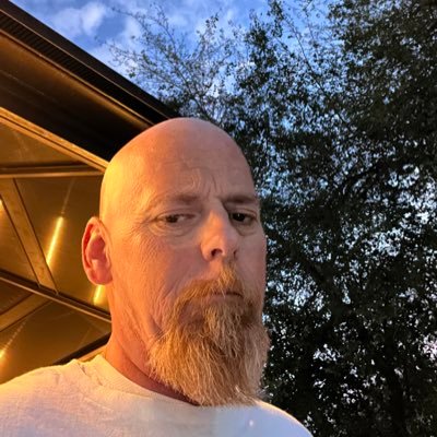 Old school pugilist. I’m the product of pull tab beer cans. Non filtered cigarettes. Quarter Jukeboxes. Lifted Trucks. Bruce Springsteen
