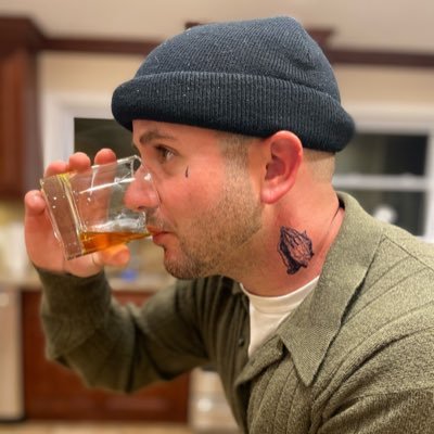 Kerrykizzle's profile picture. twitters a wild place