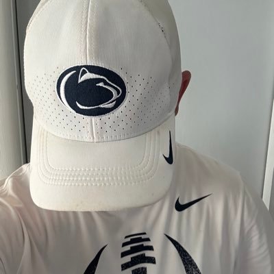 Libertarian. Husband and proud Dad of 6 kids. Pro 2a. Sports Fanatic. Penn State 🏈, KU 🏀, Sixers, Steelers, Penguins, Pirates/Royals. Proud Native of Kansas.