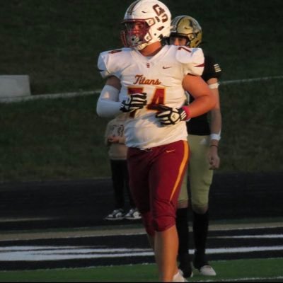 GSHS co 28| 6’3 250|bench 270| squat 390| PC 225| 40: 5.3|🏈| OT | phone: 812-664-2917| email: rjsmith@sgibson.k12.in.us