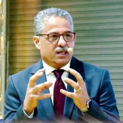 صحفي.
(تغريداتي تمثلني شخصيا، ولا تمثل المؤسسة التي أعمل فيها.)
أخبار (جريدة) في الاعجابات.