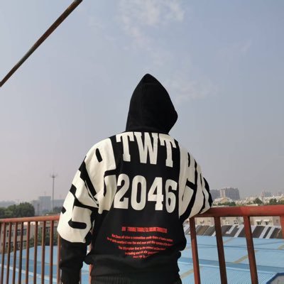 TzzQbtAKhU9618's profile picture. 