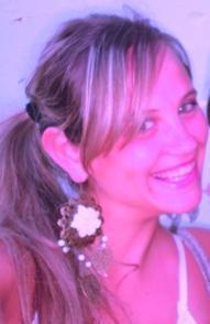 melanibergaglio's profile picture. Enseña al mundo que no te regalas y que, en TU vida, lo que quieres o nada 👈