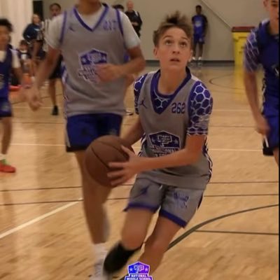 5ft 11in 138lb Class of 2030 incarnation Catholic School #34 henrymillersdk34@icloud.com 937-361-9593