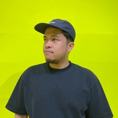 afrianhanafi_'s profile picture. Design @weare8020 · Esteen on the side