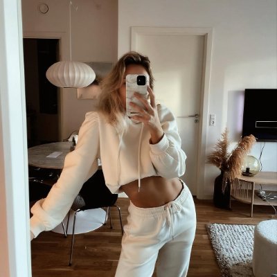 NoelleBeni51671's profile picture. Positively embrace tomorrow