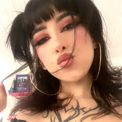 Your favorite gothic babe 😈💦 | 20 yo | Latina | 🇨🇴 | I am everything you have ever wanted ⭐️❤️🔥