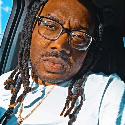 Videographer | Content Creator | Freaky Thug | CEO OF CHUBBY HUBBY ENT🐻| Fluffy Physique Fashion| BIG DADDY ENERGY|