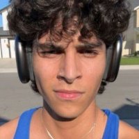 :) (@vannyygiooo) 's Twitter Profile