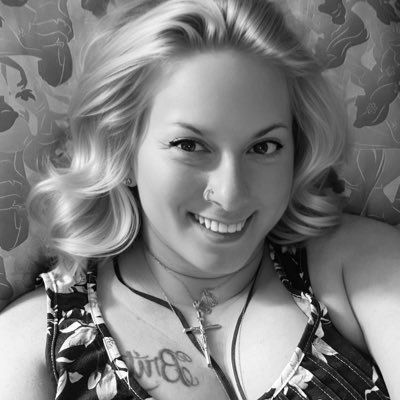 Christine Kobylarz 🙏🏻 🇺🇸さんのプロフィール画像