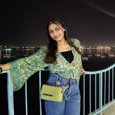 SurbhiV2002's profile picture. I am a mass communication student, a writer, a poet, and an observer who likes to explain everything through writing.