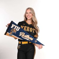 McKenna (@k_robbins2025) 's Twitter Profile