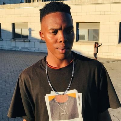 Tsh3Tshe's profile picture. COUNTERSY OF A GHETTO CHILD,ENTREPRENEUR, ACCOUNTANT,MUSICIAN
📍CAPE TOWN,OBSERVATORY
🏘️FREE STATE,
HEILBRON,PHIRITONA 9650