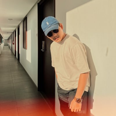 nonamegais2's profile picture. tweet yang isinya -kesenangan- keluh kesah -Katakatanya