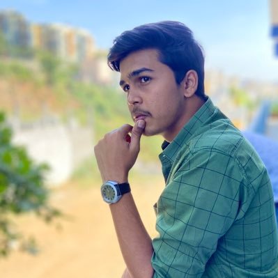 AbhiD2303's profile picture. Its all about which way you look