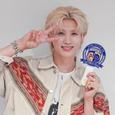 ParkHyungSik♡박형식 🇰🇷 ♡SIKcret JAPAN♡ 花郎でシク沼へ🥰 パクソジュン・チャウヌ・東方神起も大好き😘(トンペン歴は10年以上)なのですが ヒョンシク🔰ペンなので気軽にお声かけ頂けたら嬉しいです❣️ 無言フォローお許しください