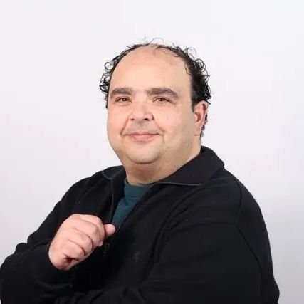 Maestro de PT apasionado de las TIC y las TAC. Defensor de la ESCUELA PÚBLICA. Secretario de Educación PSRM-PSOE