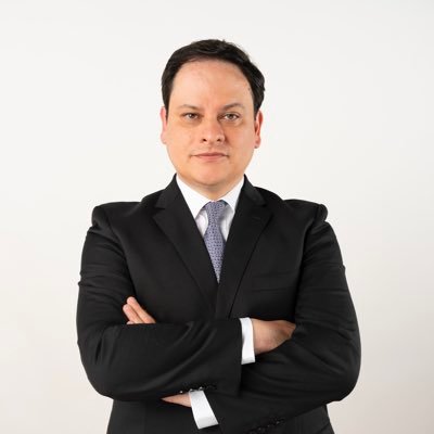 Magistrado de Circuito en retiro |PJF | Doctor en Derecho | Interesado en que la Justicia sea cada vez más cercana a la gente | Opiniones a título personal