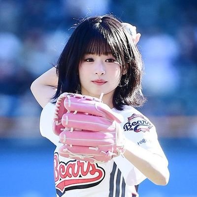 Hana43Y's profile picture. BIGBANG  SHINee ATEEZ💕             BLACKPINK BABYMONSTER
 ITZY NMIXX  SNSD aespa izna NewJeans  STAYC   WJSN  IVE  KiiiKiii EVERGLOW MADEIN Kep1er💕