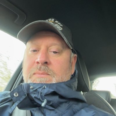 psykobike's profile picture. « Suis-moi je te fuis, Fuis-moi je te suis »