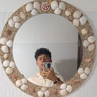 Hugo_buestan's profile picture. ......
