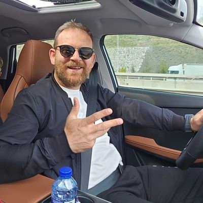 alparslanbesli1's profile picture. 