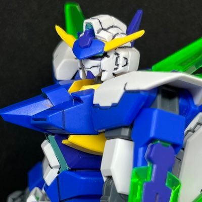 不定期かつ素組みと墨入れ(時々つや消し)だけですが、ガンプラの写真などなどを載っけます。無言フォロー、コメント大歓迎です。こちらからも無言フォローすることがあるのでよろしくお願いします。