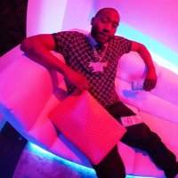 MrBlueHouseShoes (@thabossmanbino) 's Twitter Profile