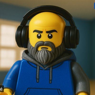 Technologist / Builder - Lately diving into AI workflows.
