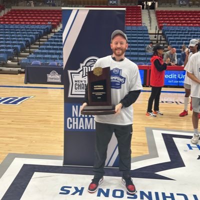 Assistant Basketball Coach @THEVALLEYMBB 2025 National Champions🏆@UCFAlumni ‘20⚔️ | 561 🌴