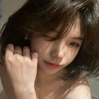 xiaonanaya's profile picture. 